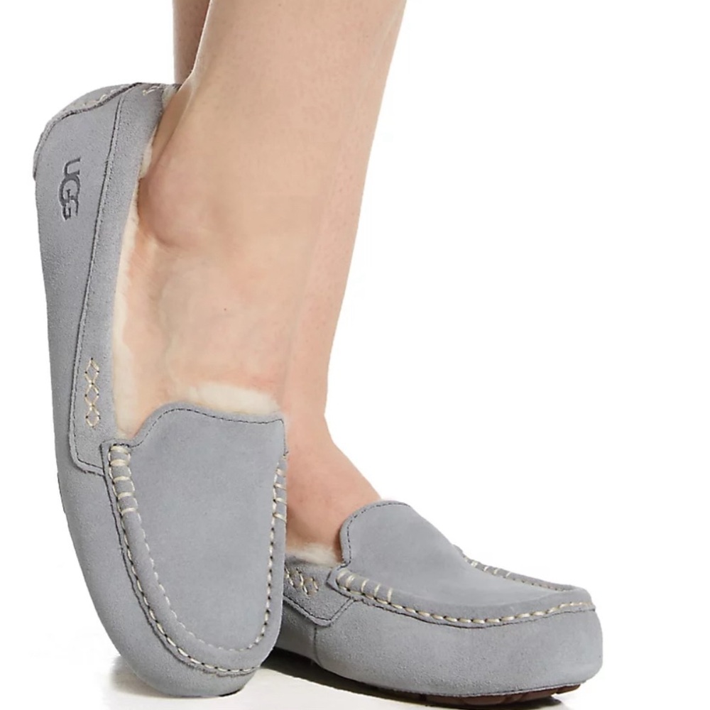 ✶ NWT ✶ UGG Ansley Slippers 😴